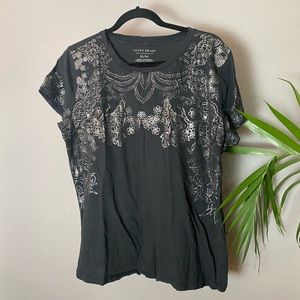 Lucky Brand t-shirt with silver design - sz xl